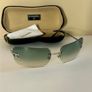 CHANEL Gradient Sunglasses with Silver Accents rimless rhinestones